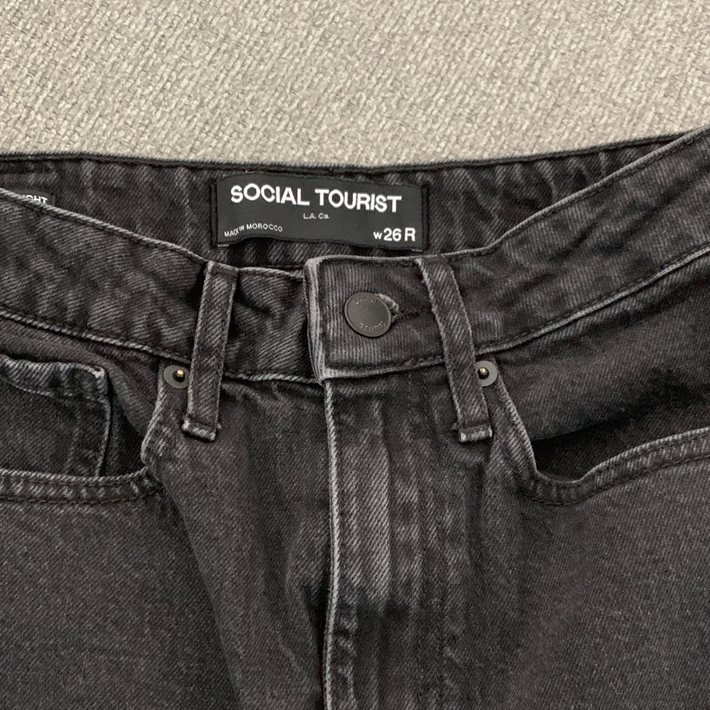 Social Tourist Women's Black Straight Leg Jeans